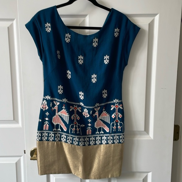 Stunning dress with embroidered detail from Anthropologie - Picture 1 of 3